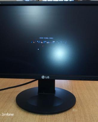 Monitor 21 Pollici  16:9 Marca LG  FLATRON