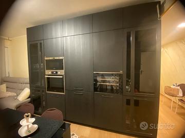 Cucina Snaidero con parete attrezzata