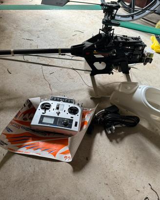 Elicottero radiocomandato con motore a scoppio