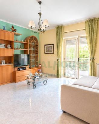 S2 appartamento con giardino privato e posti auto