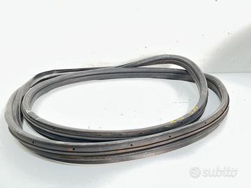 GUARNIZIONE OSSATURA PORTIERA ANTERIORE DESTRA ALF