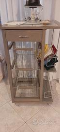 Mobiletto carrello con ruote da cucina