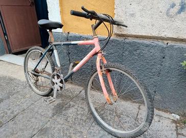 Bici BMX perfettamente funzionante 