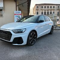 Audi A1 SPB 30 TFSI S tronic Identity Black