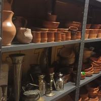 Stoviglie in Coccio e Metallo in STOCK (circa 540)