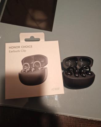 Honor earbuds clip