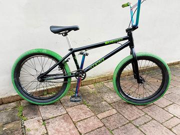 Bicicletta BMX KHE CENTRIX