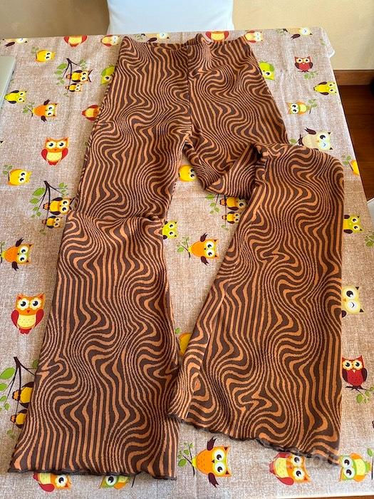 Stradivarius Pantaloni flare fantasia Abbigliamento e Accessori In vendita a Torino