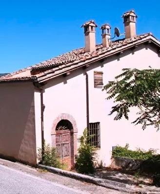 Porzione di casaletto ristrutturato in Valnerina