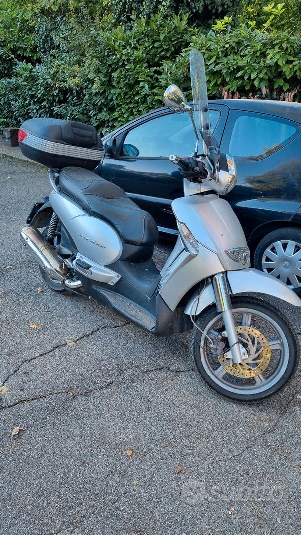 Aprilia Scarabeo 500 2009 Moto e Scooter In vendita a Terni