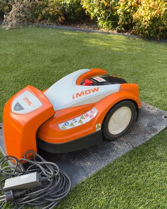 Robot taglia erba Stihl RMI 422