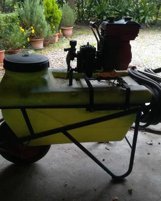 carriola motopompa per trattamento motore scoppio