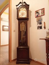 Orologio vintage a pendolo
