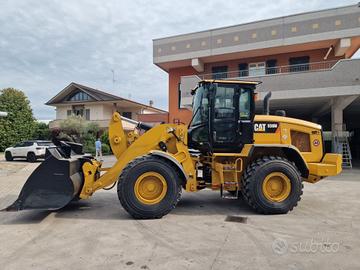 Pala gommata Caterpillar 938M