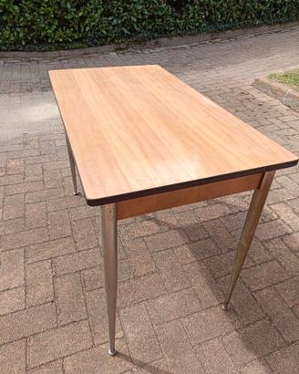 Tavolo in formica anni 60