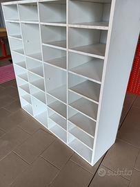 espositore mobile scomparti