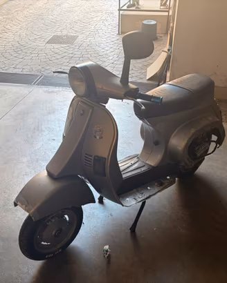Vespa 50