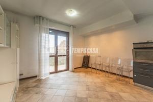 Trilocale con Box, Via Garavaglia, 32 Cisliano