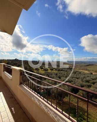 Appartamento di 179 m² con 5 locali e box auto dop