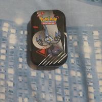 Tin Pokemon Chandeleure e Zoura. Originale da Coll