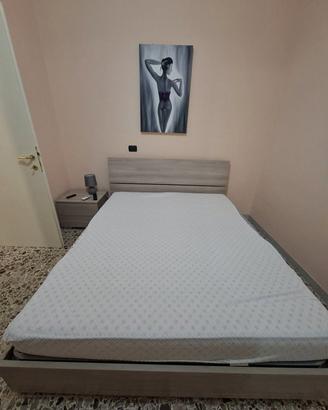 Letto Matrimoniale con Contenitore e Rete a Doghe 