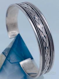 Bracciale rigido in argento 20g – elegante