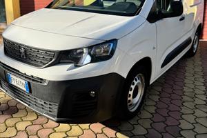 Peugeot Partner Furgone 1.5 bluehdi 130cv