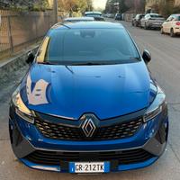 Clio 5 versione Alpine E-Tech