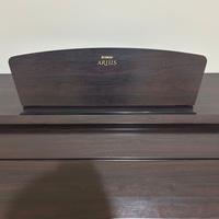Pianoforte yamaha arius ydp v240
