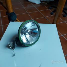 Faro di atterraggio militaria