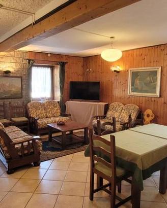 Attività / Licenza di 800 m² con più di 5 locali a