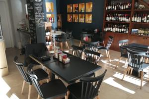 Bar di 80 Mq + 300 Mq di dehor