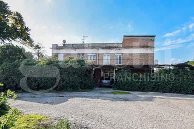 Albergo/Hotel Vasto [IM202456VTG]