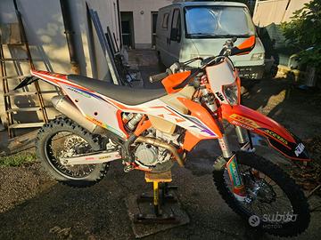 KTM 250 EXC-F 2023 - Standard o Full Optional)