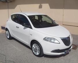 Lancia Ypsilon 1.2 69 CV GPL Ecochic Gold - 2013