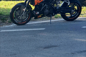Moto super duke 990