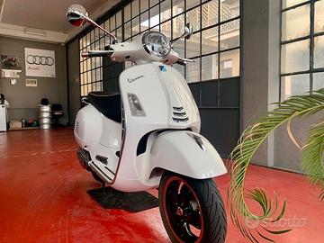 Piaggio VESPA 125 GTS Super SPORT