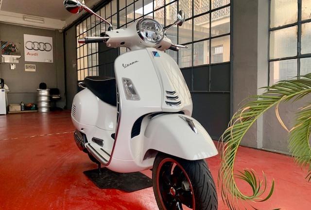 Piaggio VESPA 125 GTS Super SPORT