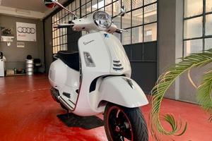 Piaggio VESPA 125 GTS Super SPORT