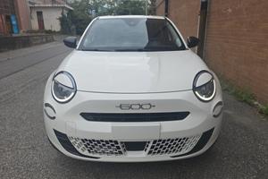Fiat 600 Hybrid 110 CV DCT MHEV Pop