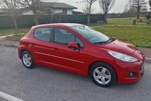 Peugeot 207 1.4 benzina 75cv anno 2012 