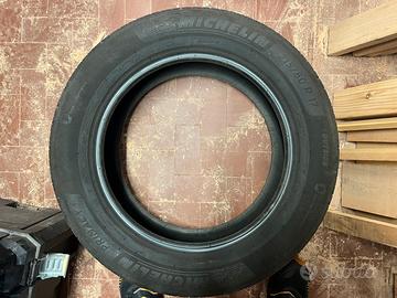 Michelin 4 gomme 215/60 R17 + cerchione ‘17 2022