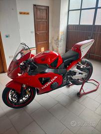 CBR 954 Pista
