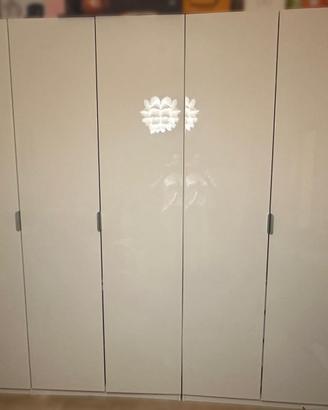 Armadio bianco laccato