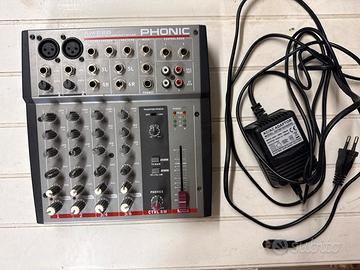 Mixer Phonic AM220