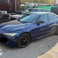 Giulia 2.2 180 CV- Sport-rate-garanzia-permute-E6