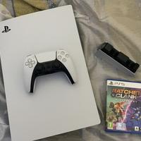 PlayStation 5 con dualsense azzurro più giochi