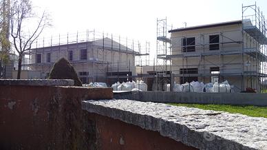 Pieve di Colognola nuove ville con ampio giardino