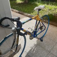 Bici Bianchi modello Pantani