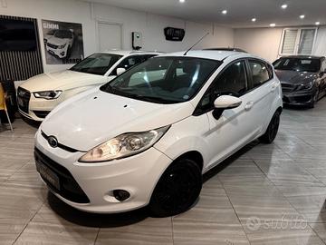 Ford Fiesta 1.2 BENZINA NEOPATENTATI